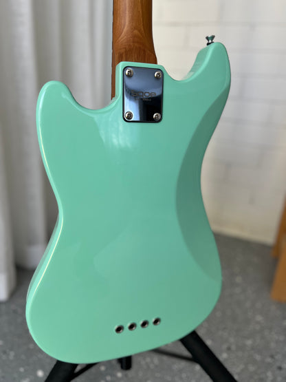 SQOE SJB400 Short Scale Bass Guitar