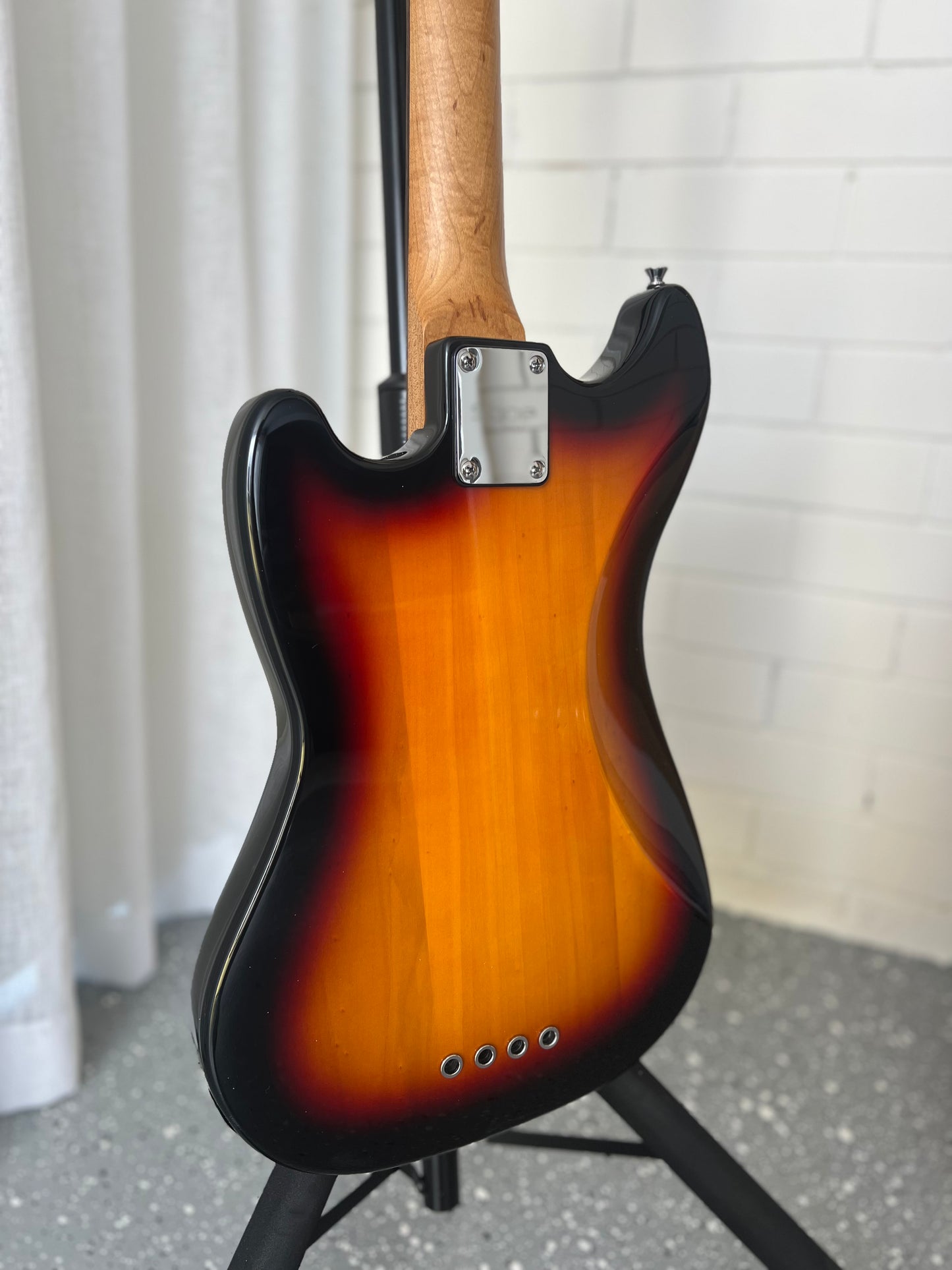 SQOE SJB400 Short Scale Bass Guitar