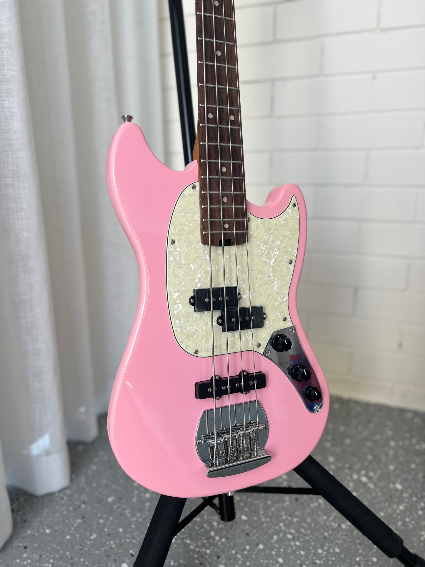 SQOE SJB400 Short Scale Bass Guitar
